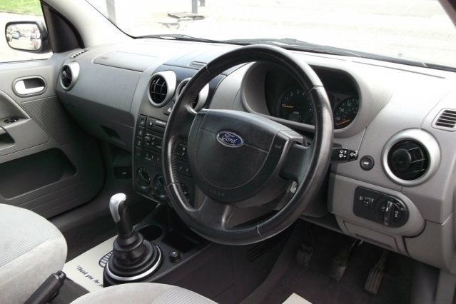 Used Ford Fusion 98 HP (72 kW) 2002 Estate