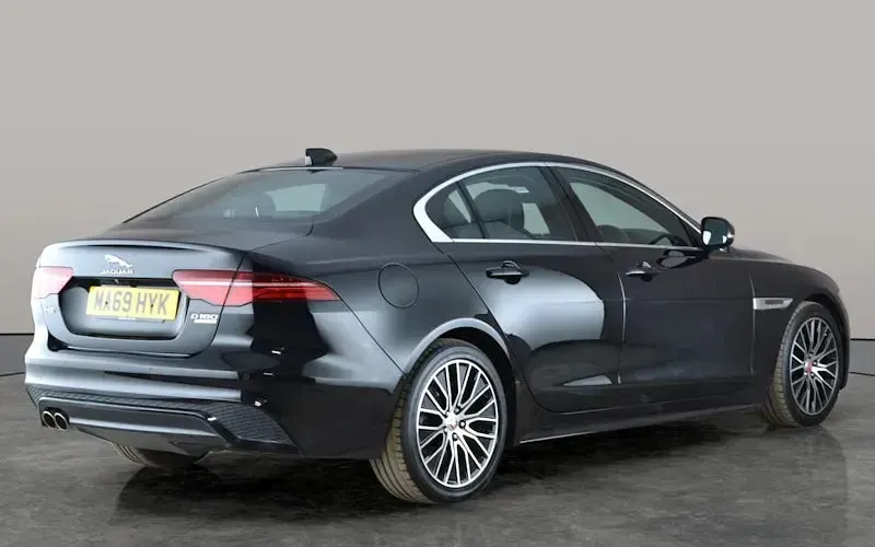 Used Jaguar XE R-Dynamic 180 HP (132 kW) 2019 Black Sedan