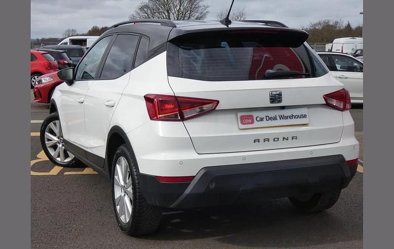 Used Seat Arona SE Technology 113 HP (83 kW) 2018 White SUV