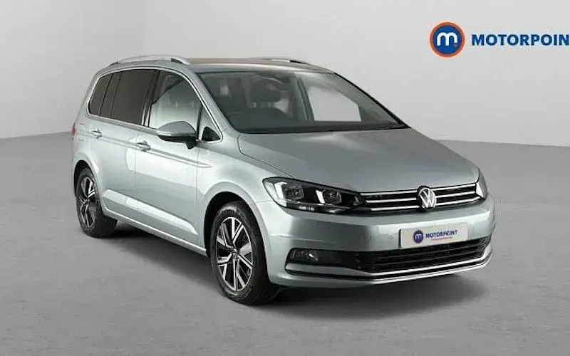 Used VW Touran SEL 150 HP (110 kW) 2025 MPV