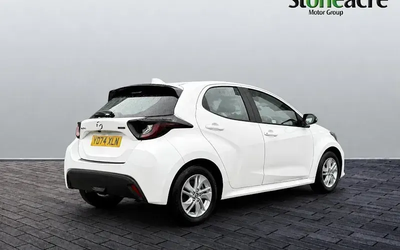 Used Mazda 2 Center-Line 116 HP (85 kW) 2026 White Hatchback
