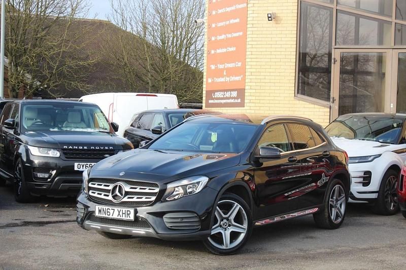 Black Used 2017 Mercedes 200 AMG line Estate | £10,885 (Fair price) - Image 1/4