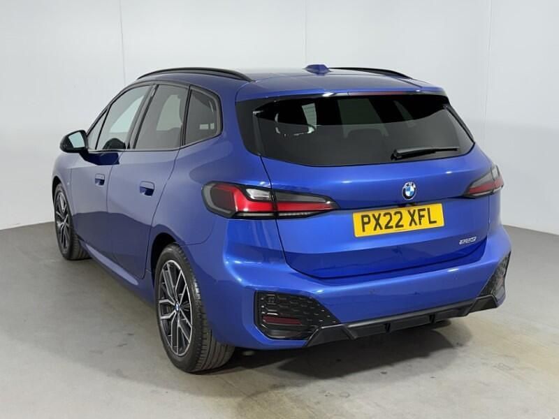 Usado BMW 223 Active Tourer M Sport 215 HP (158 kW) 2022 Azul Monovolume