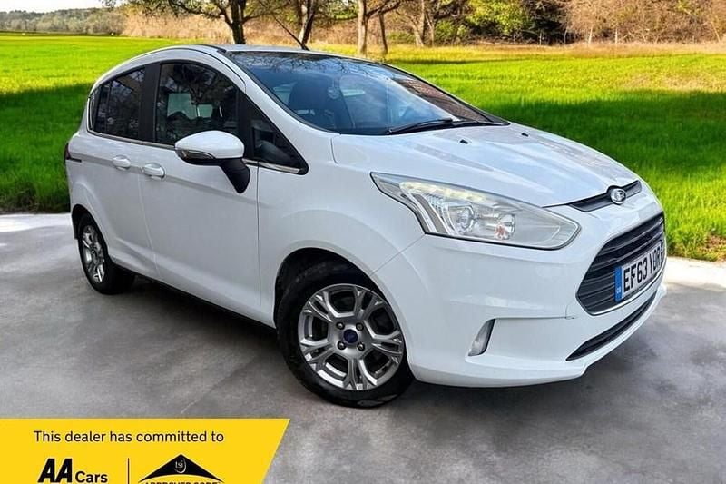 White Used 2014 Ford B-MAX Zetec MPV | £2,295 (Fair price) - Image 1/1