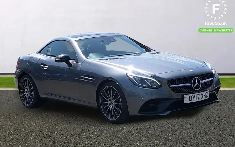 Usado Mercedes SLC300 AMG line 245 HP (180 kW) 2019 Cabrios