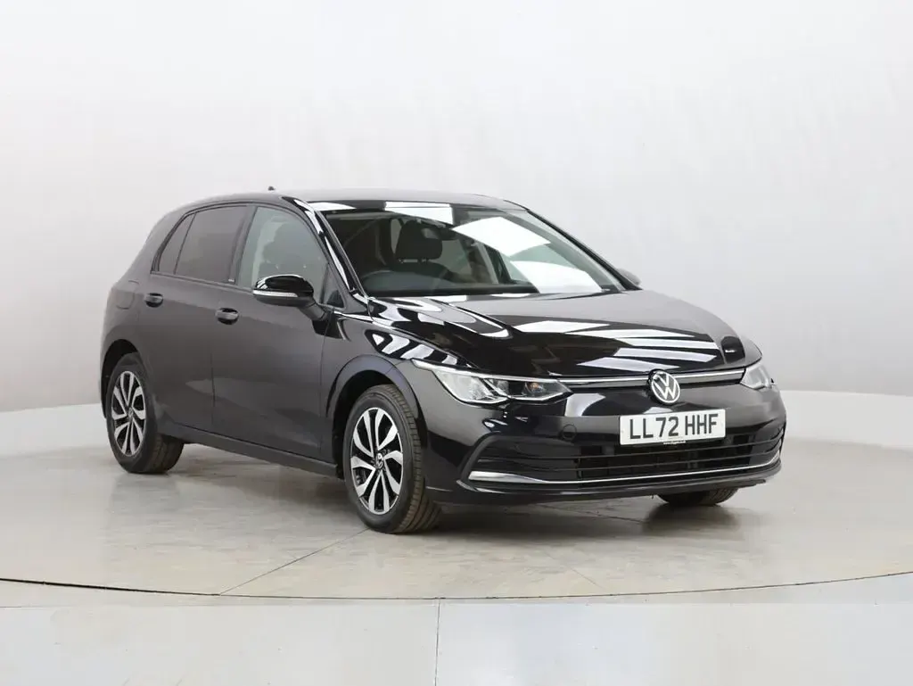 Used VW Golf VIII Active 150 HP (110 kW) 2022 Black Hatchback