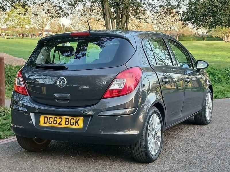 Used Vauxhall Corsa 100 HP (73 kW) 2013 Grey Hatchback