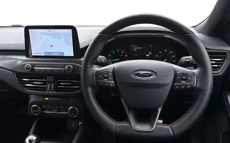 Used Ford Focus ST-Line X 125 HP (91 kW) 2019 Silver Hatchback