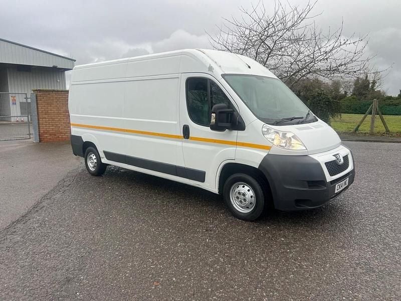White Used 2014 Peugeot Boxer Van | £3,990 (Good price) - Image 1/4
