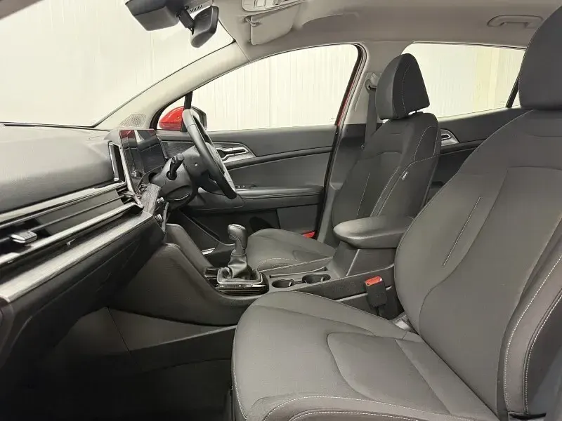 Used Kia Sportage 157 HP (115 kW) 2025 Red SUV
