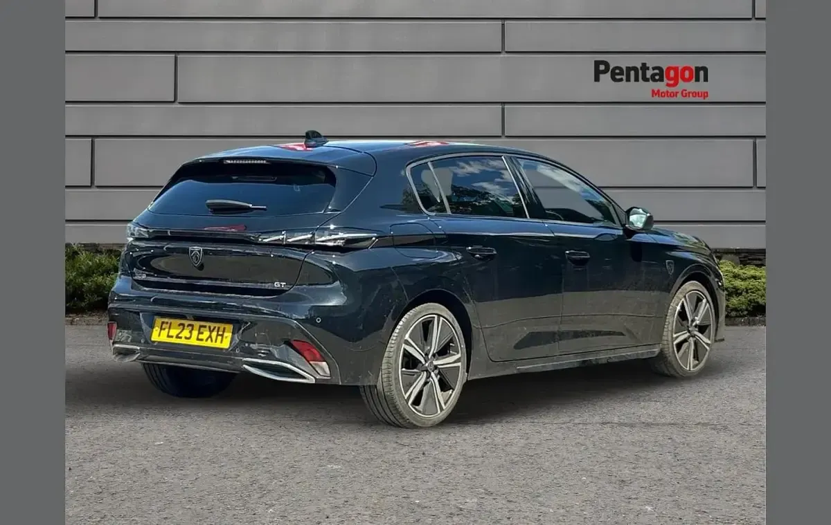 Used Peugeot 308 GTi 128 HP (94 kW) 2023 Black Hatchback