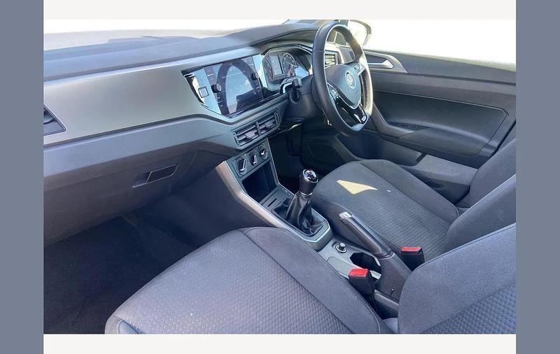 Used VW Polo SE 94 HP (69 kW) 2020 Grey Hatchback