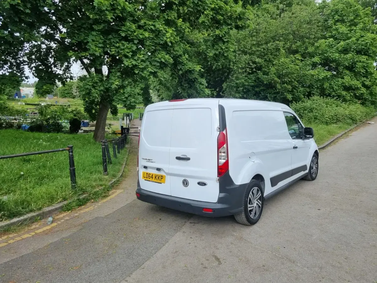 Gebraucht Ford Transit Connect 95 PS (69 kW) 2014 Weiß Van / Kleinbus