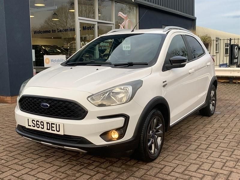 Used Ford Ka Plus Active 85 HP (62 kW) 2019 White Hatchback