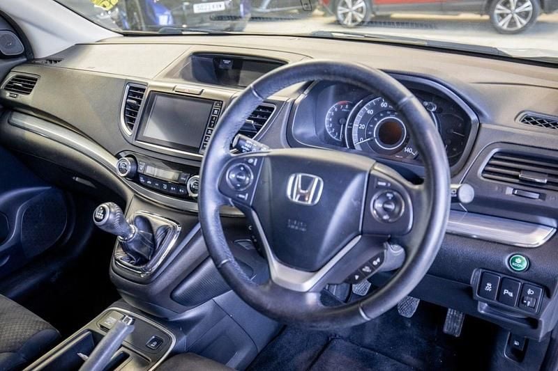 Used Honda CR-V SE Plus 155 HP (114 kW) 2016 White SUV