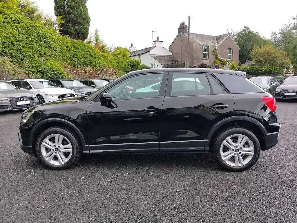 Used Audi Q2 Sport 147 HP (108 kW) 2023 Black SUV