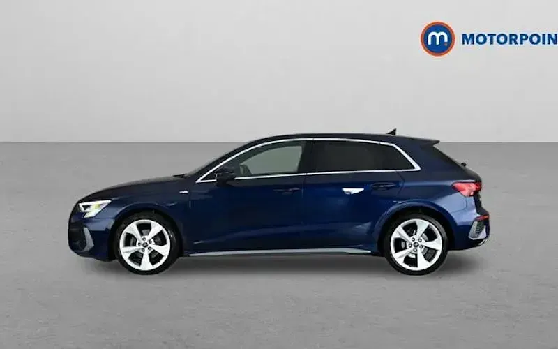Used Audi A3 Sportback S-Line 110 HP (80 kW) 2024 Blue Hatchback