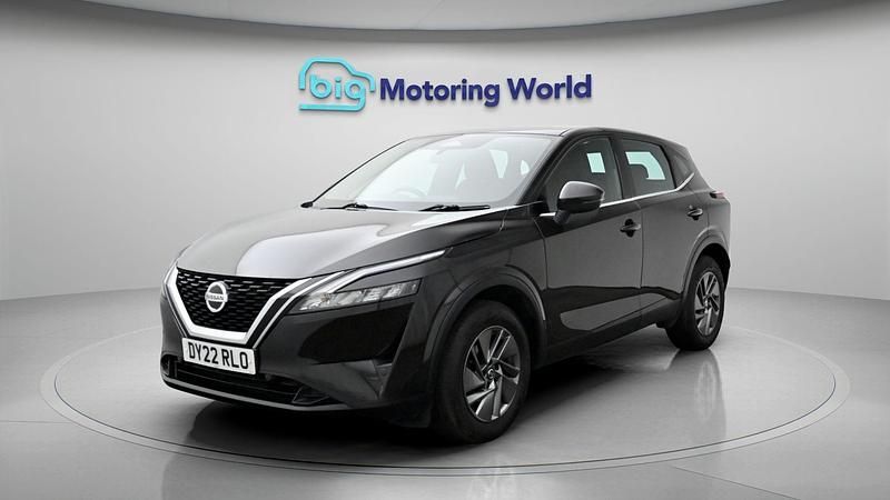 Used Nissan Qashqai Acenta Premium 140 HP (102 kW) 2022 Black SUV