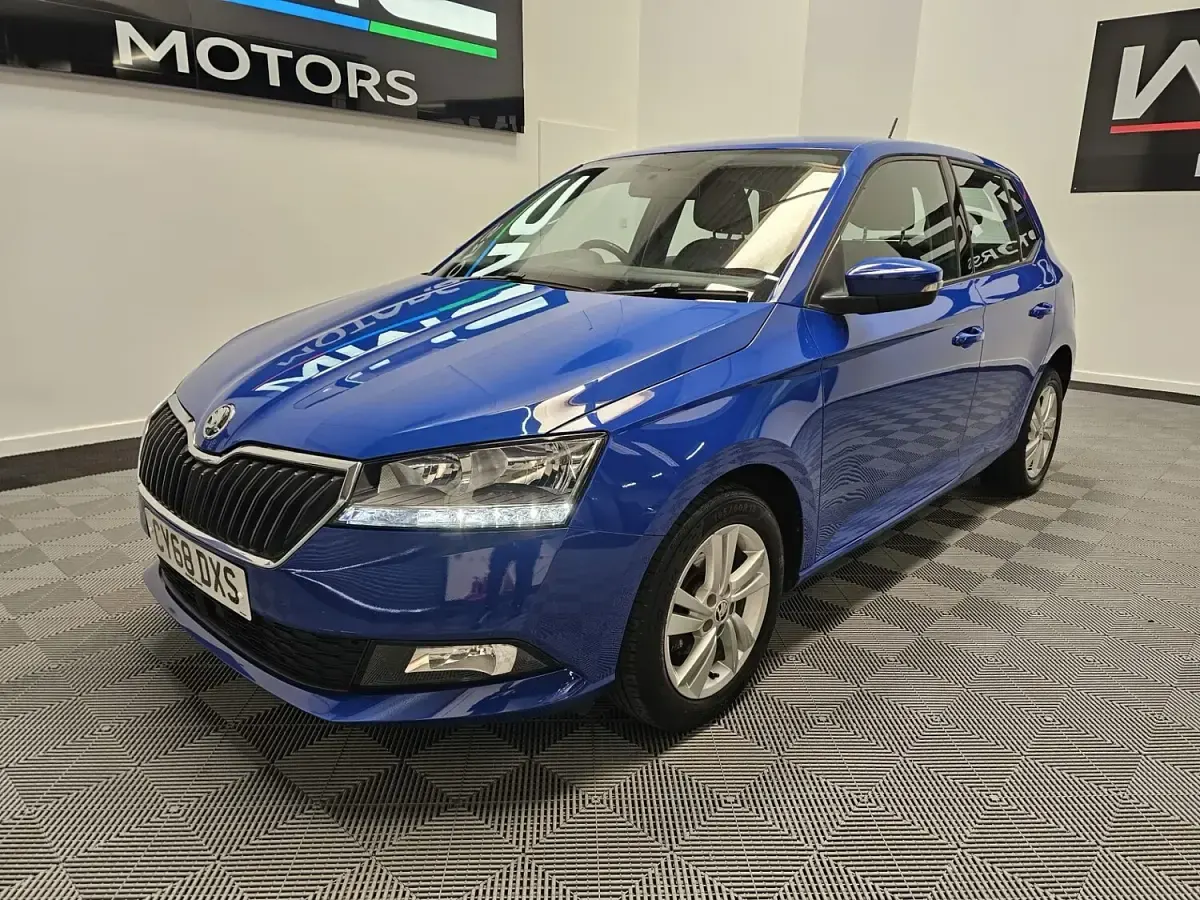 Used Skoda Fabia SE 75 HP (55 kW) 2018 Blue Hatchback