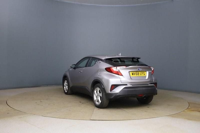 Used Toyota C-HR 122 HP (89 kW) 2018 Silver SUV