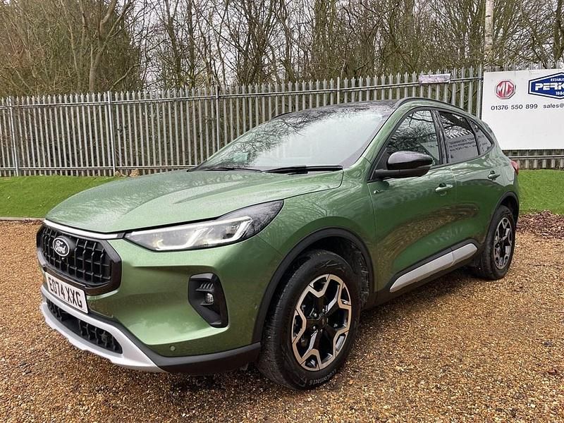 Begagnad Ford Kuga Active 180 HK (132 kW) 2024 Grön SUV