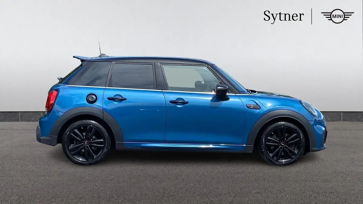 Gebraucht Mini Cooper S Hatch 176 PS (129 kW) 2022 Blau Kleinwagen
