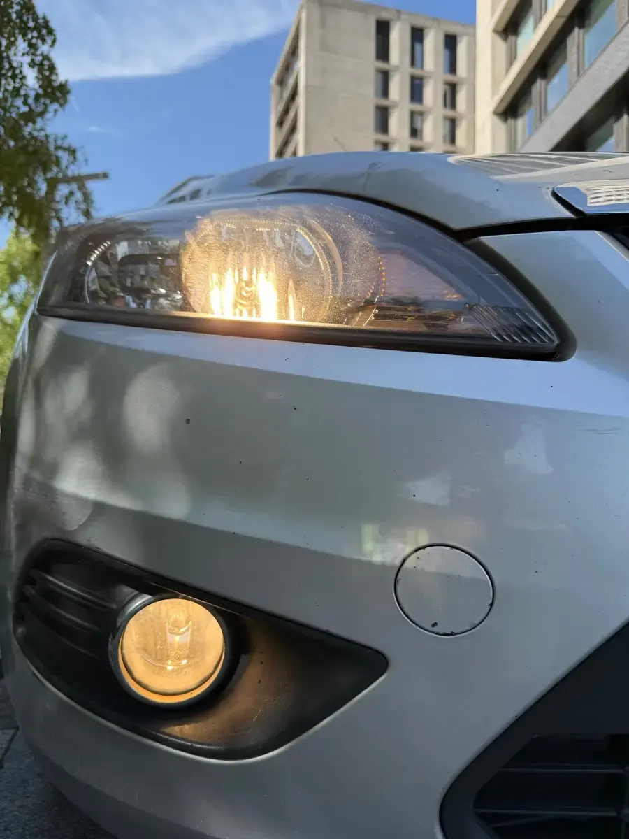 Used Ford Focus Zetec 125 HP (91 kW) 2010 Silver Estate