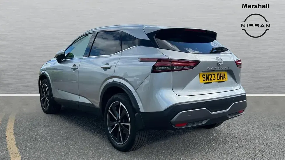 Used Nissan Qashqai Tekna 140 HP (102 kW) 2023 Silver SUV