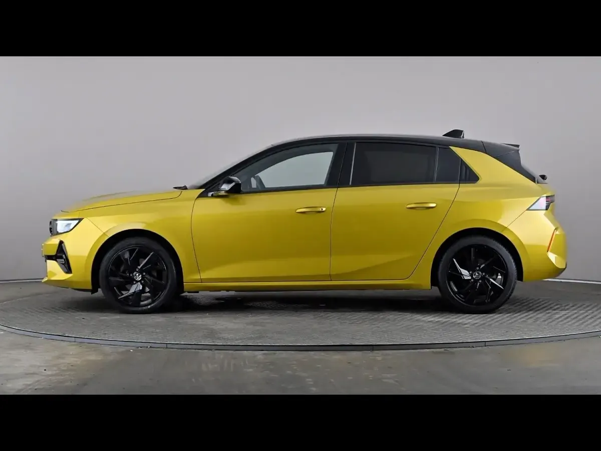 Used Vauxhall Astra 2024 Yellow/black Hatchback