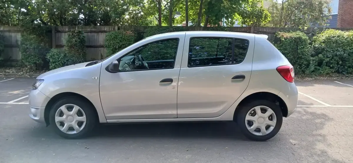 Used Dacia Sandero Ambiance 90 HP (66 kW) 2016 Silver Hatchback