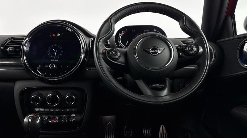 Used Mini Cooper S Clubman Sport 176 HP (129 kW) 2021 Red Estate