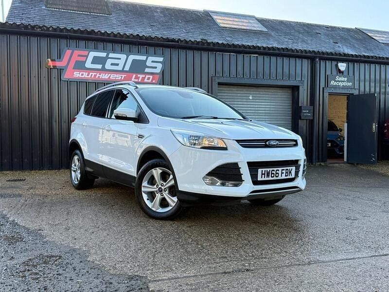 Used Ford Kuga Zetec 2016 White SUV