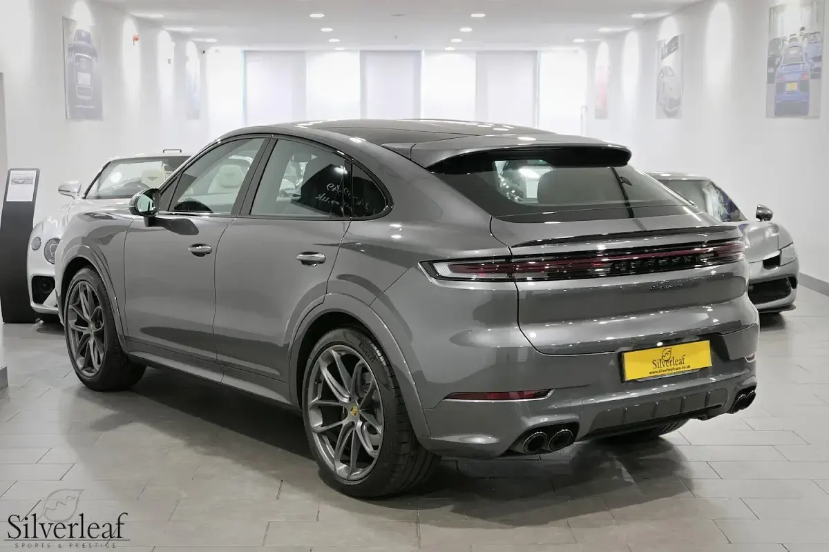 Used Porsche Cayenne 350 HP (257 kW) 2023 Grey SUV