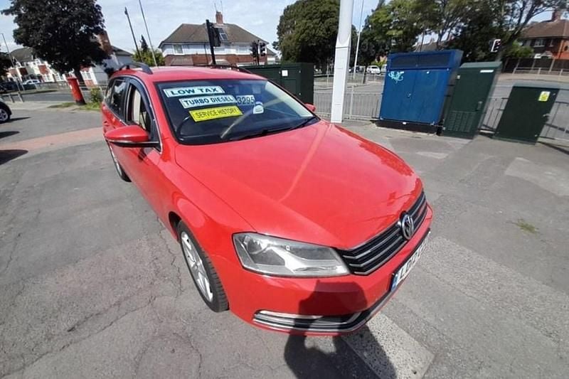 Red Used 2012 VW Passat SE Estate | £3,295 (Fair price) - Image 1/1