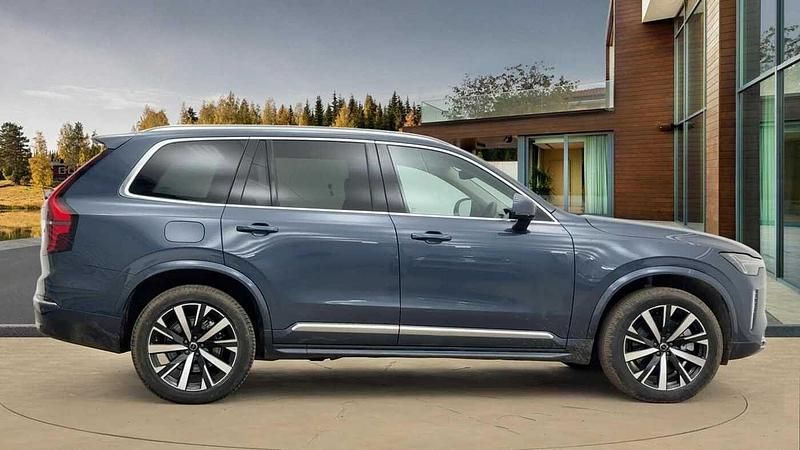Used Volvo XC90 Core 455 HP (334 kW) 2025 Denim blue SUV