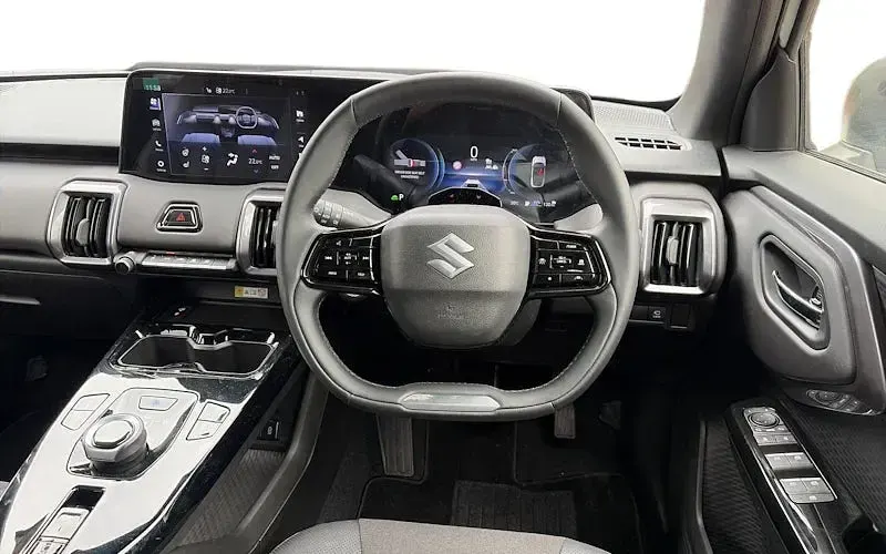 New Suzuki e-Vitara 135 kW (184 HP) 2025 White SUV