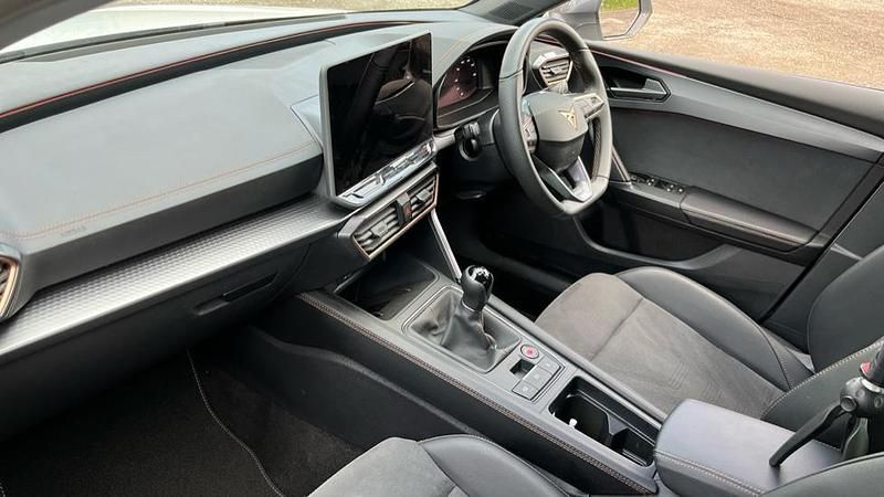 Used Cupra Leon 150 HP (110 kW) 2025 Glacial white