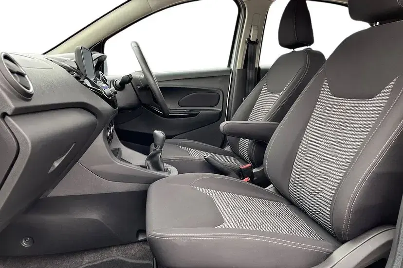 Used Ford Ka Plus Zetec 84 HP (61 kW) 2019 Moondust silver Hatchback