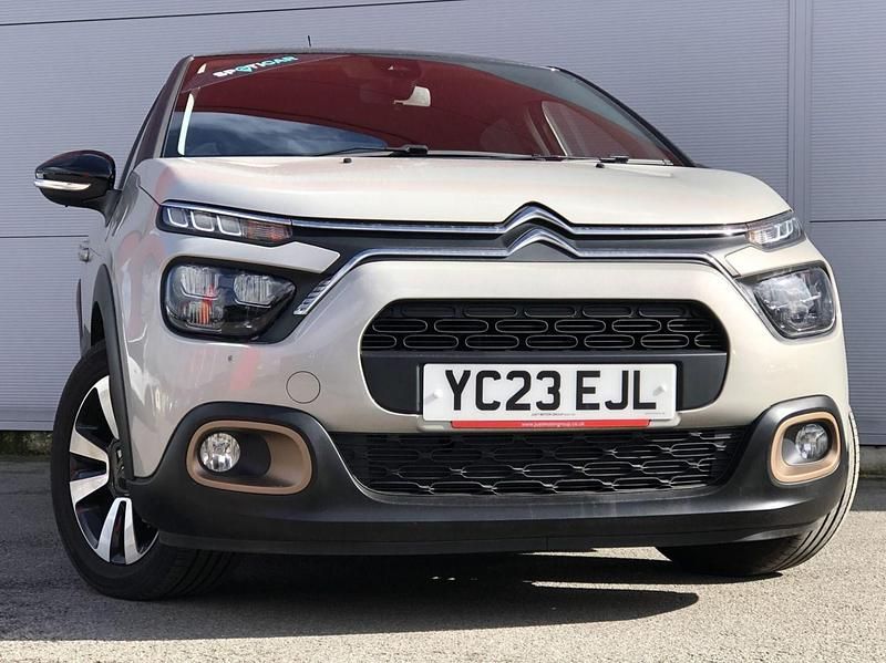Used Citroën C3 PureTech 82 HP (60 kW) 2023 Beige Hatchback