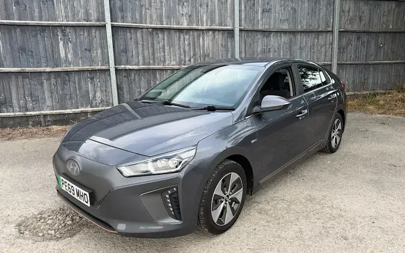 Gebraucht Hyundai Ioniq Premium 88 kW (120 PS) 2019 Kleinwagen