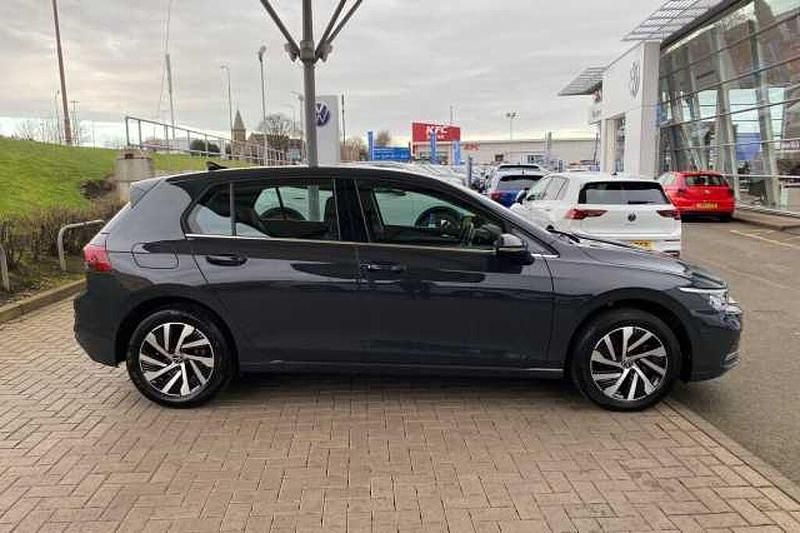 Second-hand VW Golf VIII Style 204 CP (150 kW) 2022 Gri Hatchback