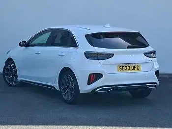 Used Kia Ceed GT-Line 158 HP (116 kW) 2023 White Hatchback