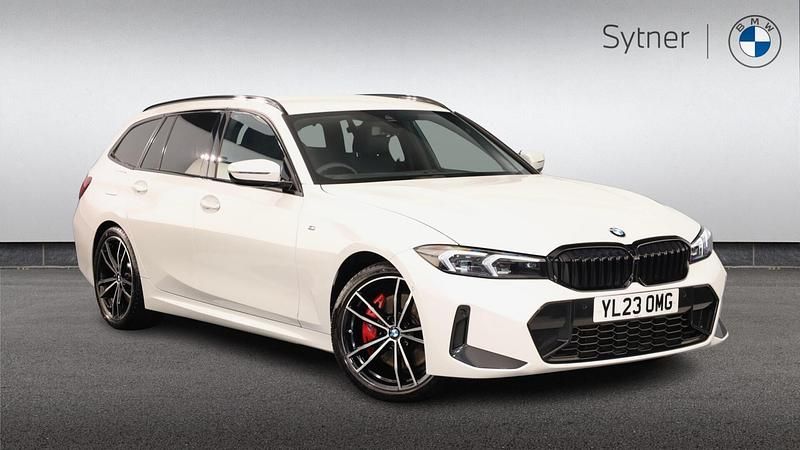 White Used 2023 BMW 320 M Sport Estate | £32,000 (Expensive) - Image 1/4