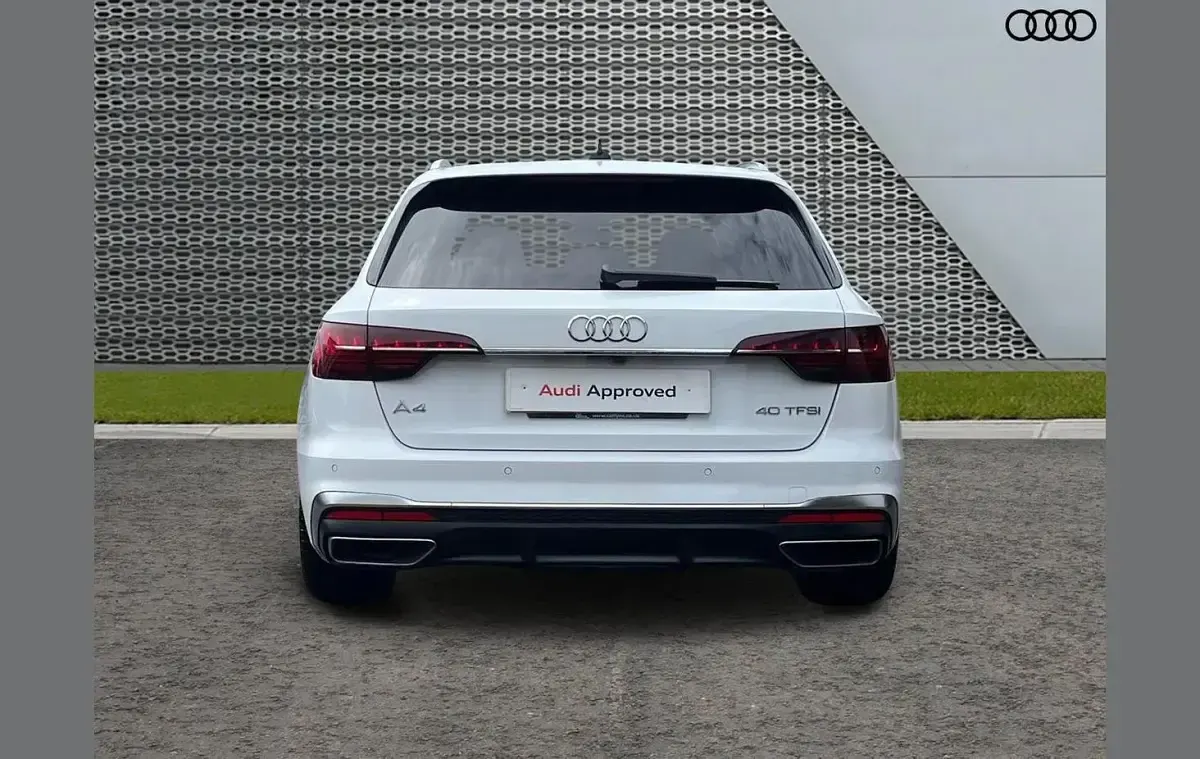 Used Audi A4 S-Line 200 HP (147 kW) 2024 White Estate