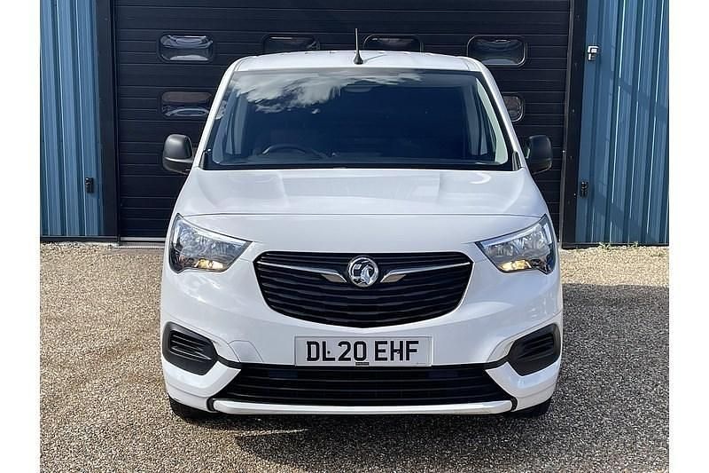 Used Vauxhall Combo Sportive 2020 White MPV