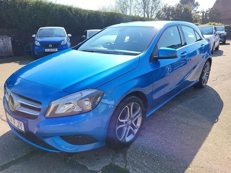 Used Mercedes A200 136 HP (100 kW) 2014 Blue Hatchback