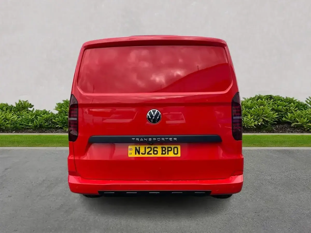 Used VW T7 Pro 170 HP (125 kW) 2026 Red Van