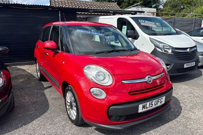 Red Used 2015 Fiat 500L Pop Star MPV | £4,495 (Good price) - Image 1/1