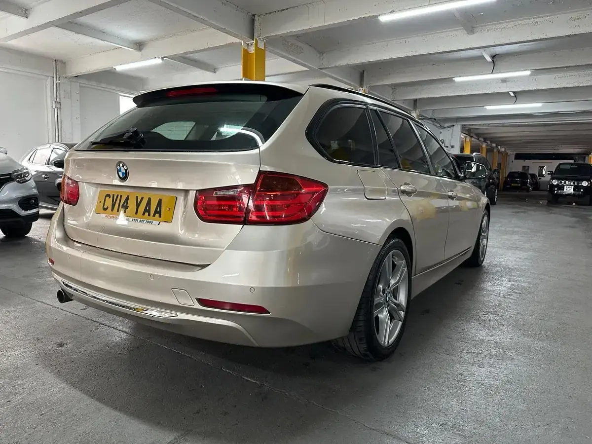 Used BMW 318 Luxury Line 2014 Silver Estate