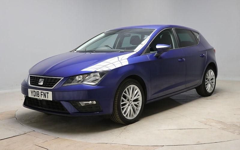Blue Used 2018 Seat Leon SE Dynamic Hatchback | £8,829 (Good price) - Image 1/3